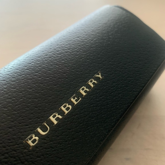 BURBERRY SUNGLASSES CASE - Picture 3 of 9
